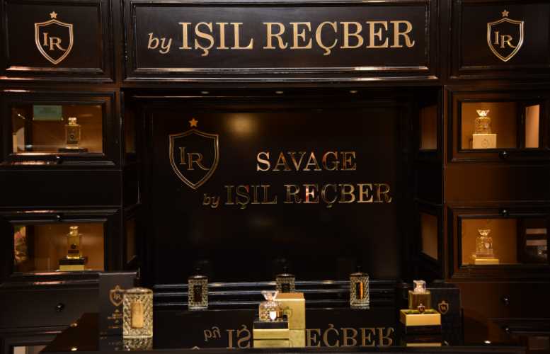 isil-recber-den-yepyeni-parfum-koleksiyonu.jpg